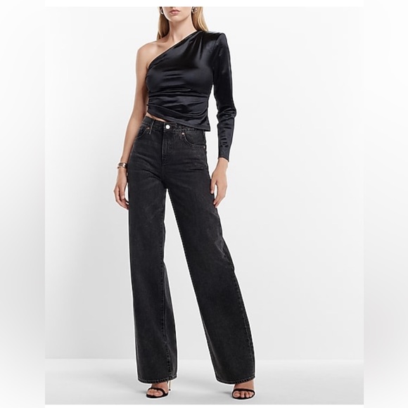 Satin Draped One Padded Shoulder Ruched Top - Picture 6 of 7